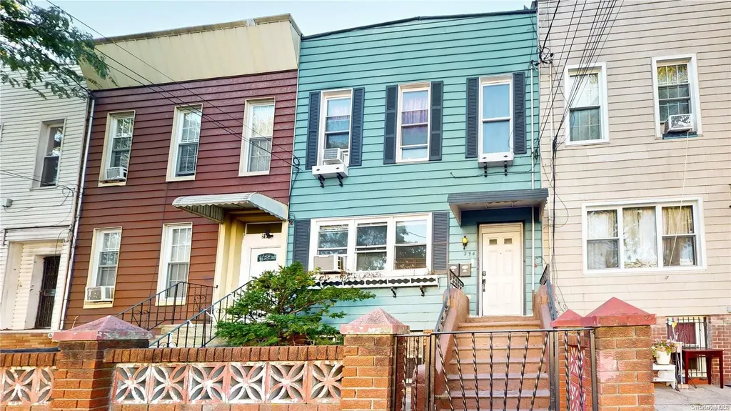 294 Hemlock Street Brooklyn NY 11208