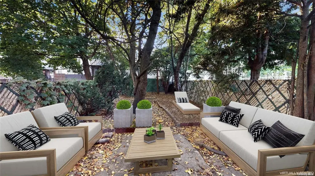 294 Hemlock Street Brooklyn NY 11208