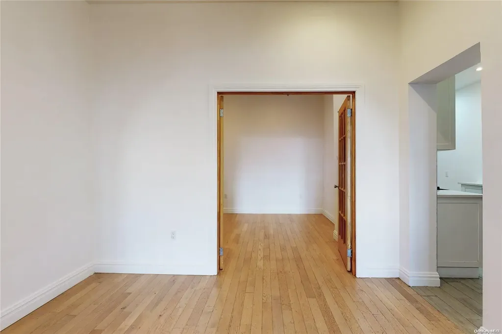 294 Hemlock Street Brooklyn NY 11208