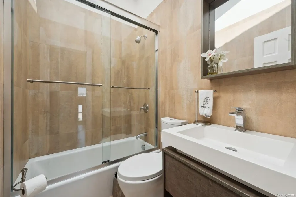 3109 Hewlett Avenue Merrick NY 11566