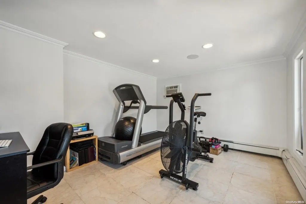 3109 Hewlett Avenue Merrick NY 11566