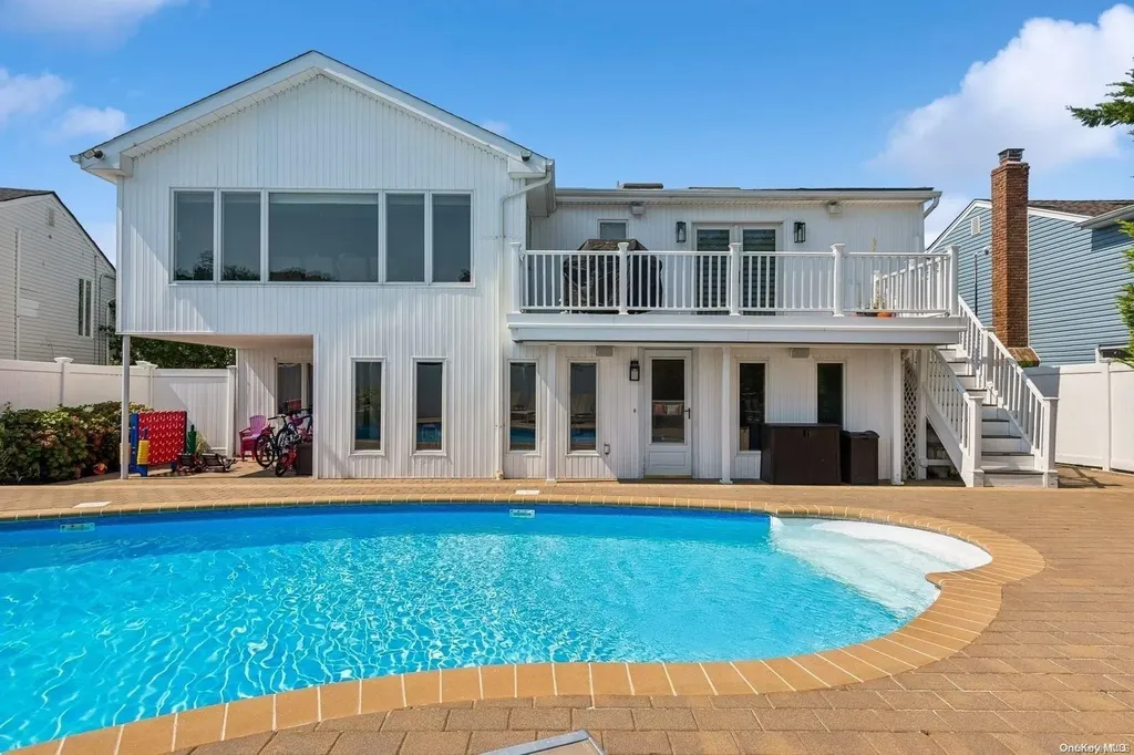3109 Hewlett Avenue Merrick NY 11566