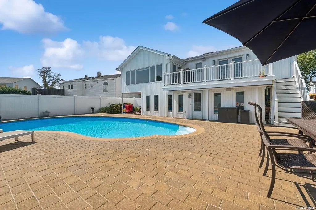 3109 Hewlett Avenue Merrick NY 11566