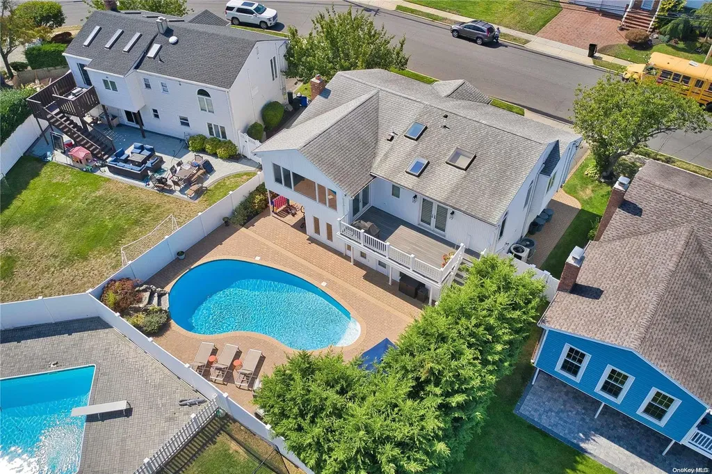 3109 Hewlett Avenue Merrick NY 11566
