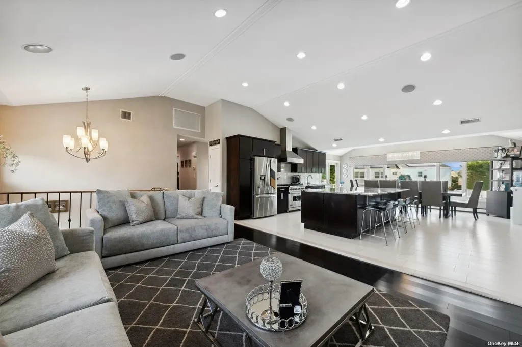 3109 Hewlett Avenue Merrick NY 11566