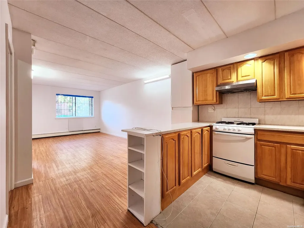 149-11 Barclay Avenue Flushing NY 11355