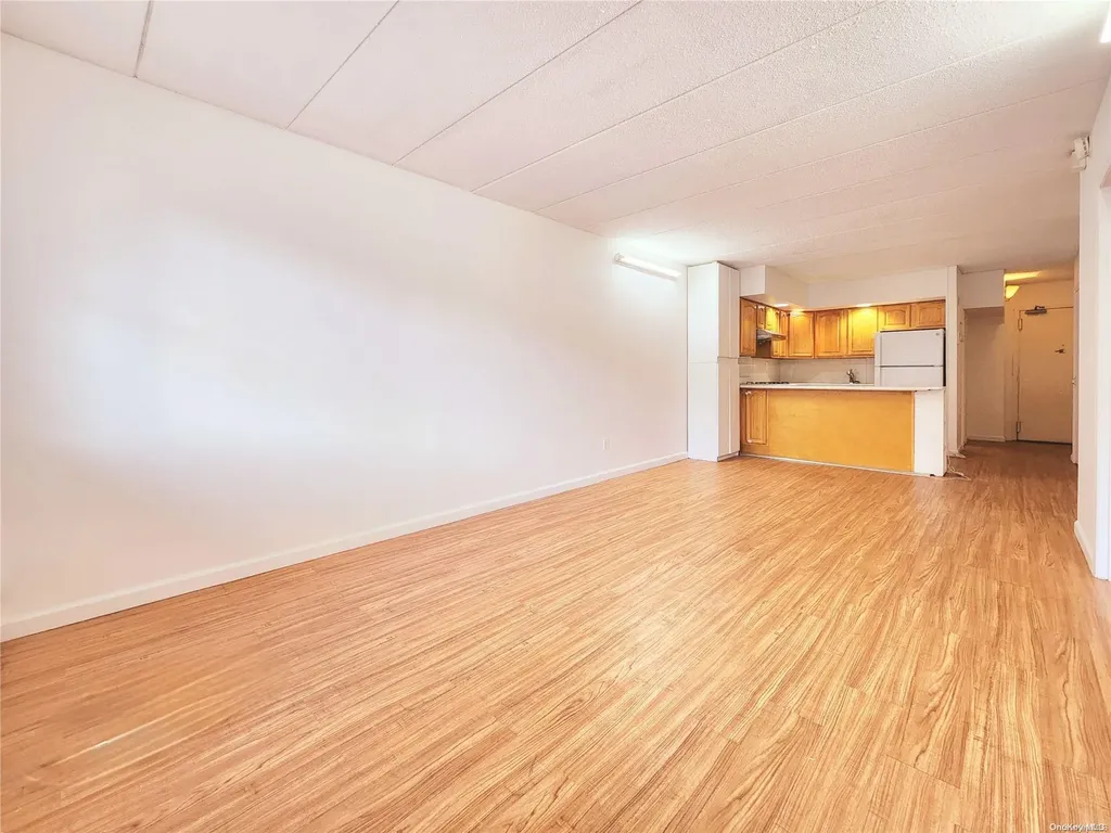 149-11 Barclay Avenue Flushing NY 11355