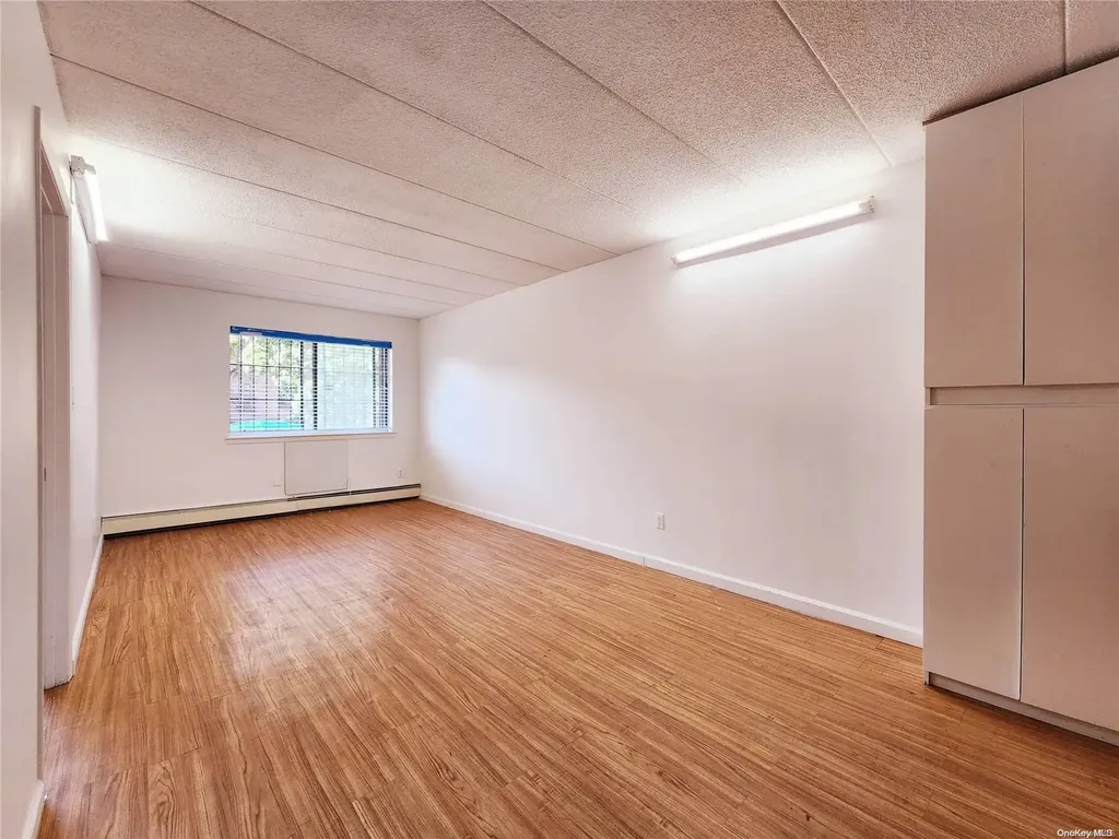 149-11 Barclay Avenue Flushing NY 11355