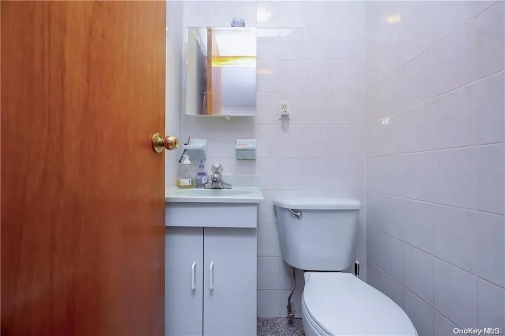 2066 E 29th Street Brooklyn NY 11229