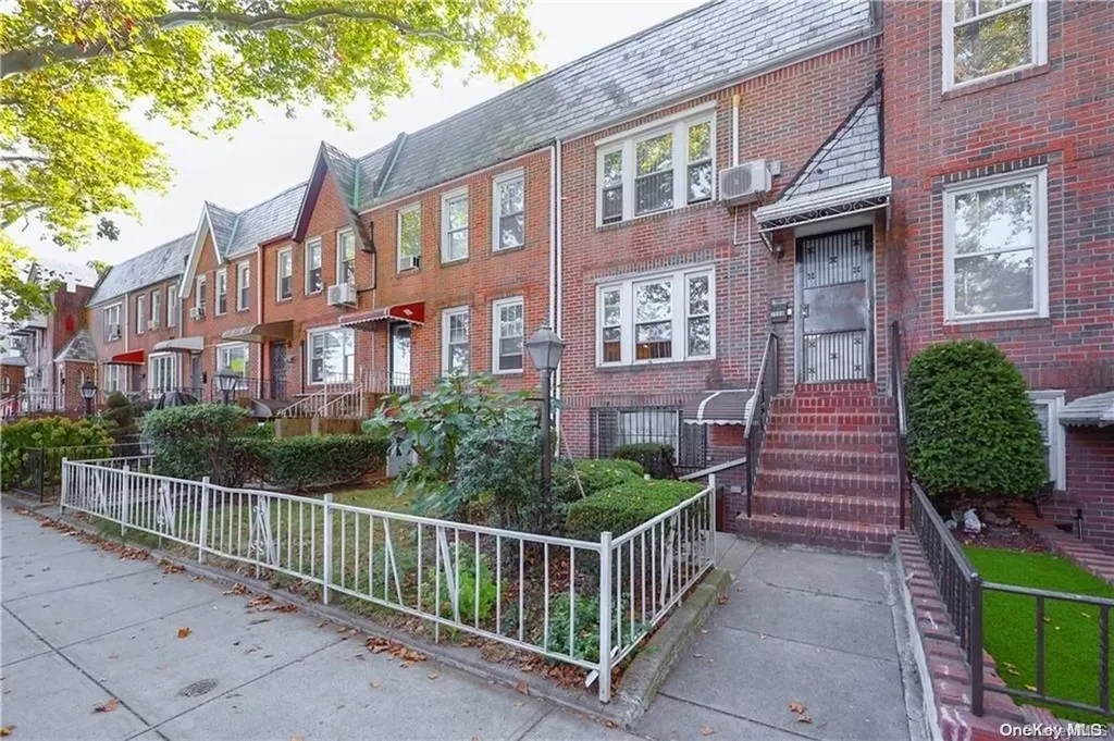 2066 E 29th Street Brooklyn NY 11229