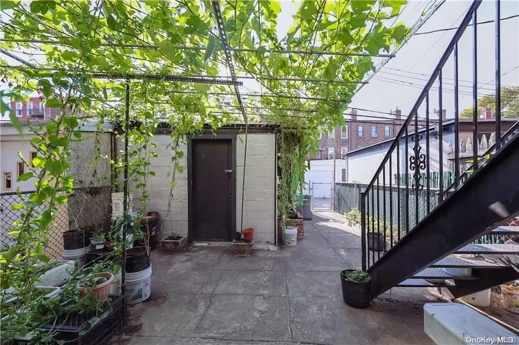 2066 E 29th Street Brooklyn NY 11229