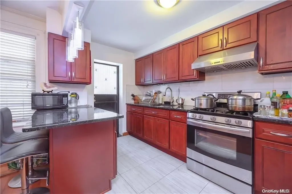 2066 E 29th Street Brooklyn NY 11229