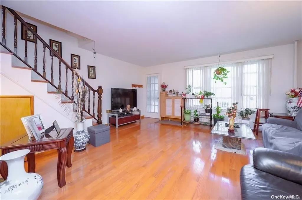 2066 E 29th Street Brooklyn NY 11229