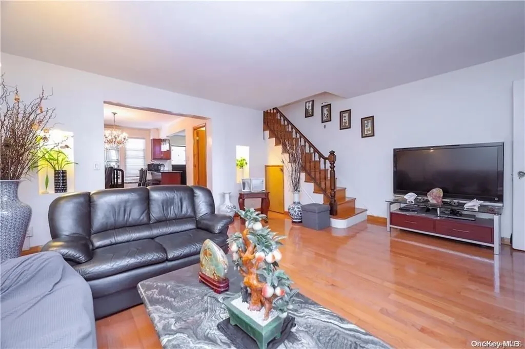 2066 E 29th Street Brooklyn NY 11229