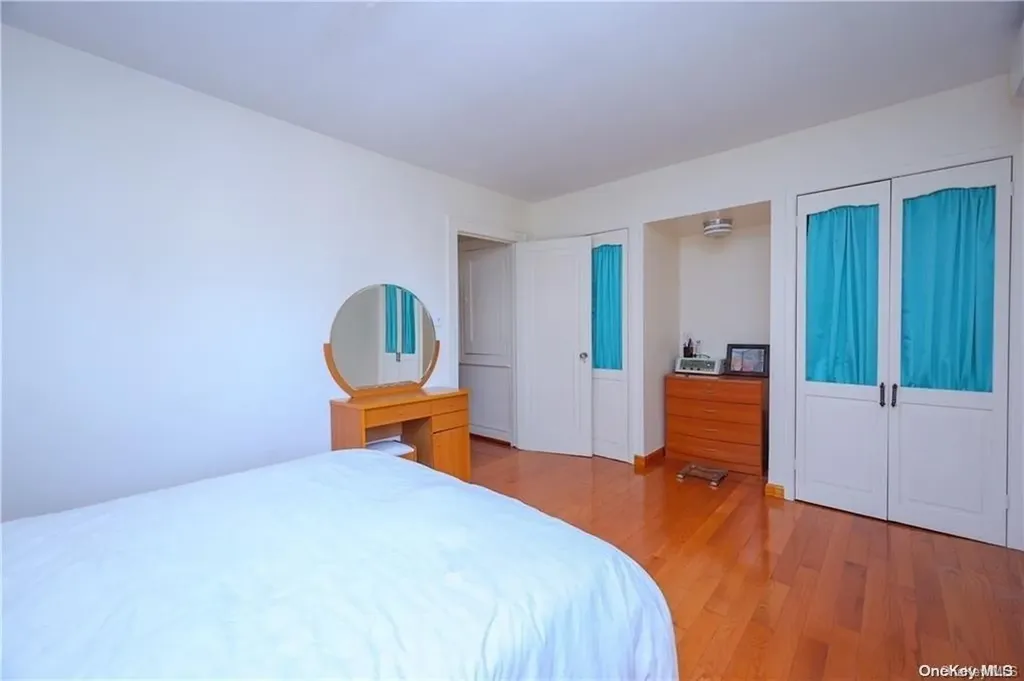 2066 E 29th Street Brooklyn NY 11229