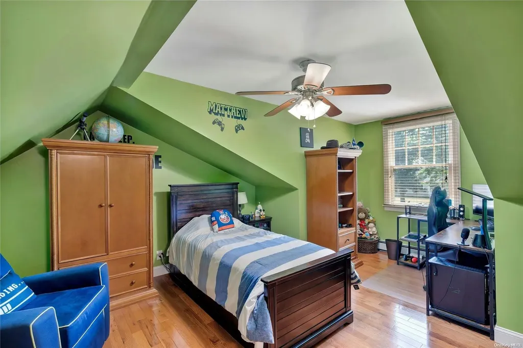 115 Brook Lane Smithtown NY 11787