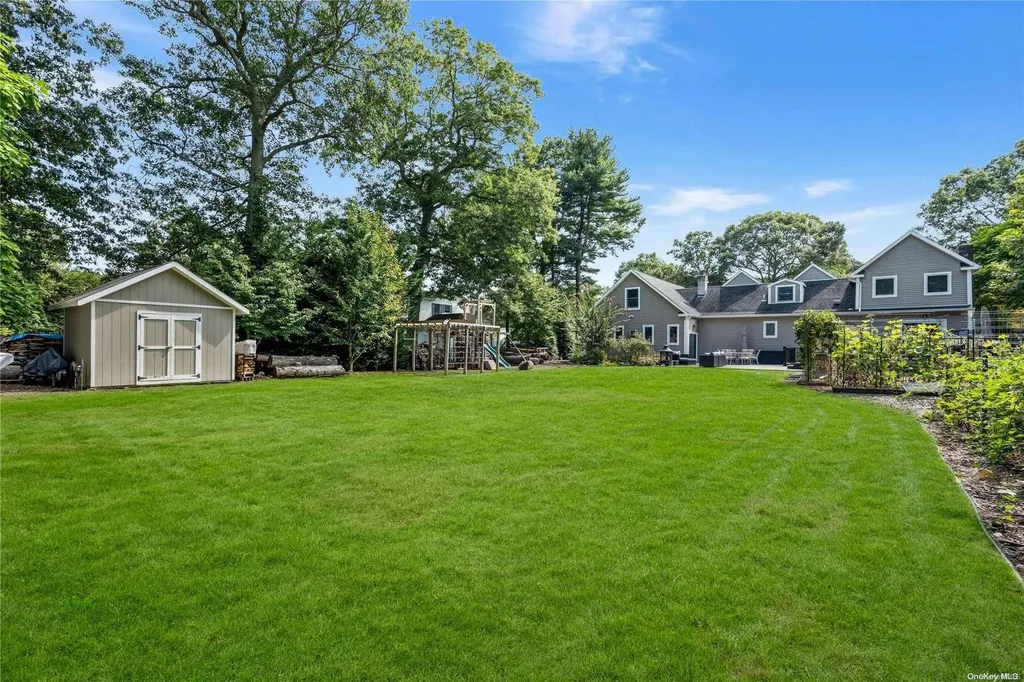 115 Brook Lane Smithtown NY 11787