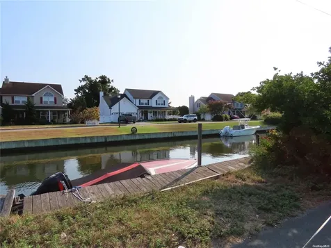 44 Buchanan Avenue Amityville NY 11701