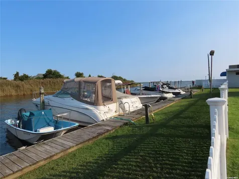 44 Buchanan Avenue Amityville NY 11701