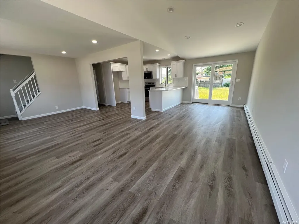 168 Walker Street West Babylon NY 11704