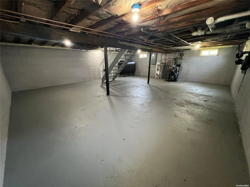 168 Walker Street West Babylon NY 11704
