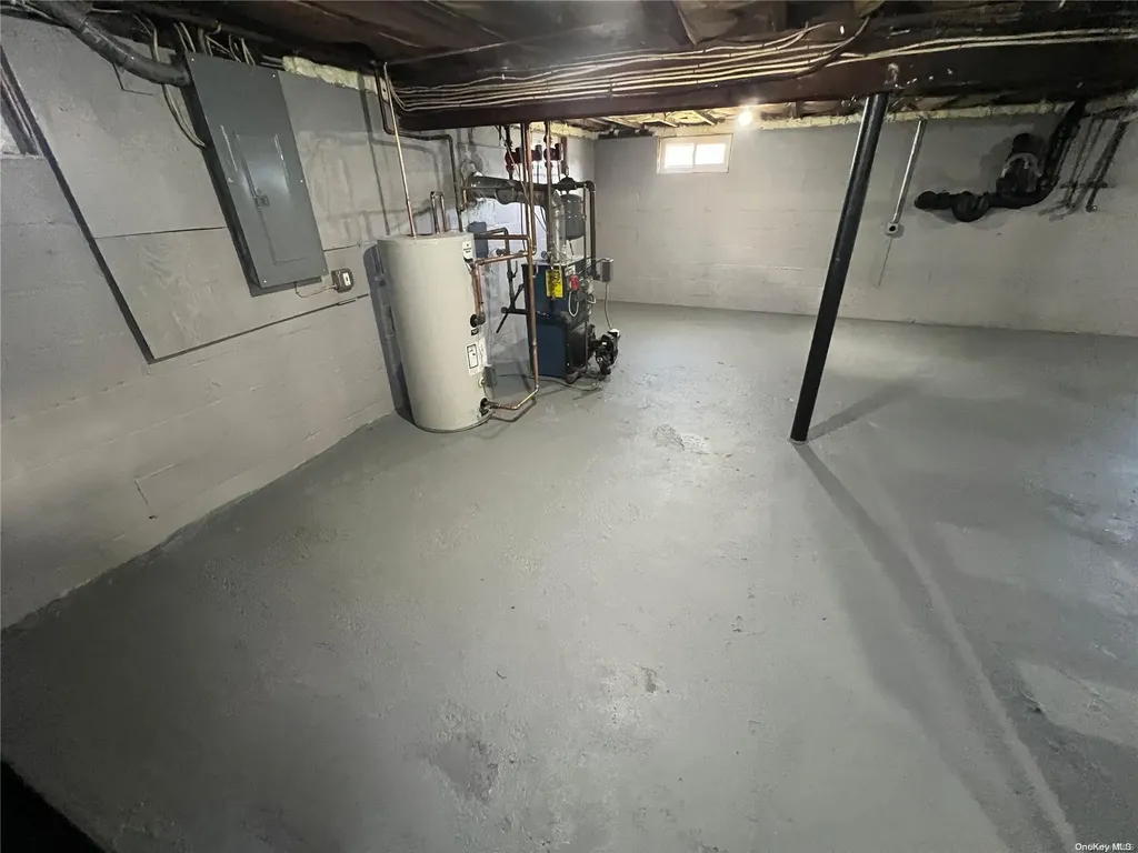 168 Walker Street West Babylon NY 11704