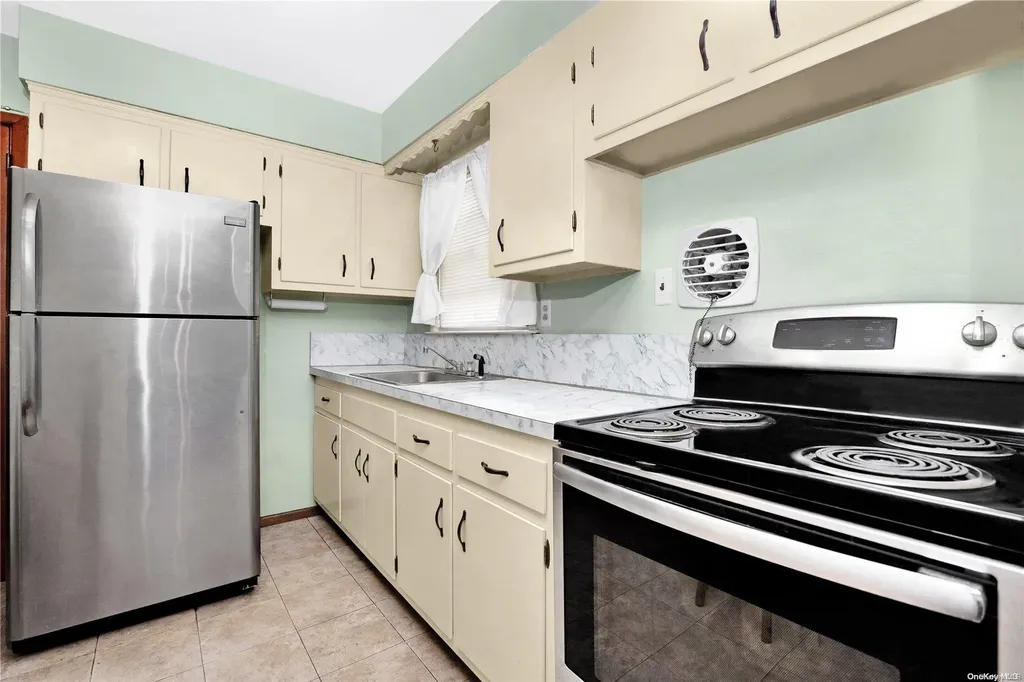 244 Weidner Avenue Oceanside NY 11572