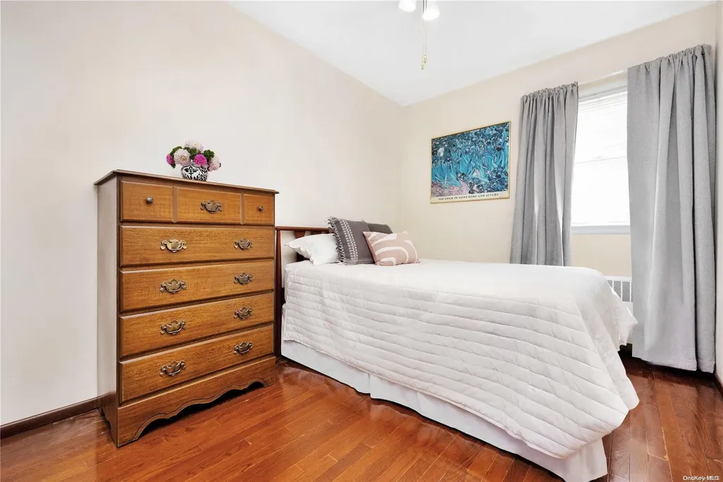 244 Weidner Avenue Oceanside NY 11572