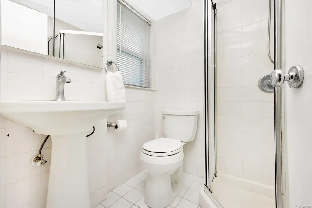 244 Weidner Avenue Oceanside NY 11572