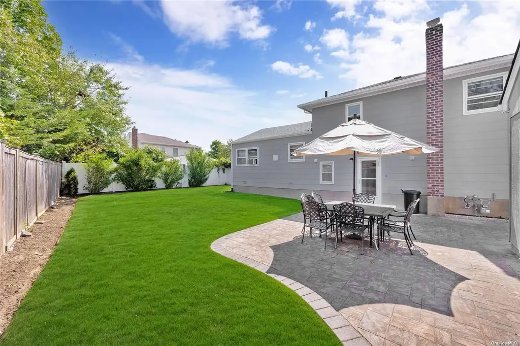 244 Weidner Avenue Oceanside NY 11572