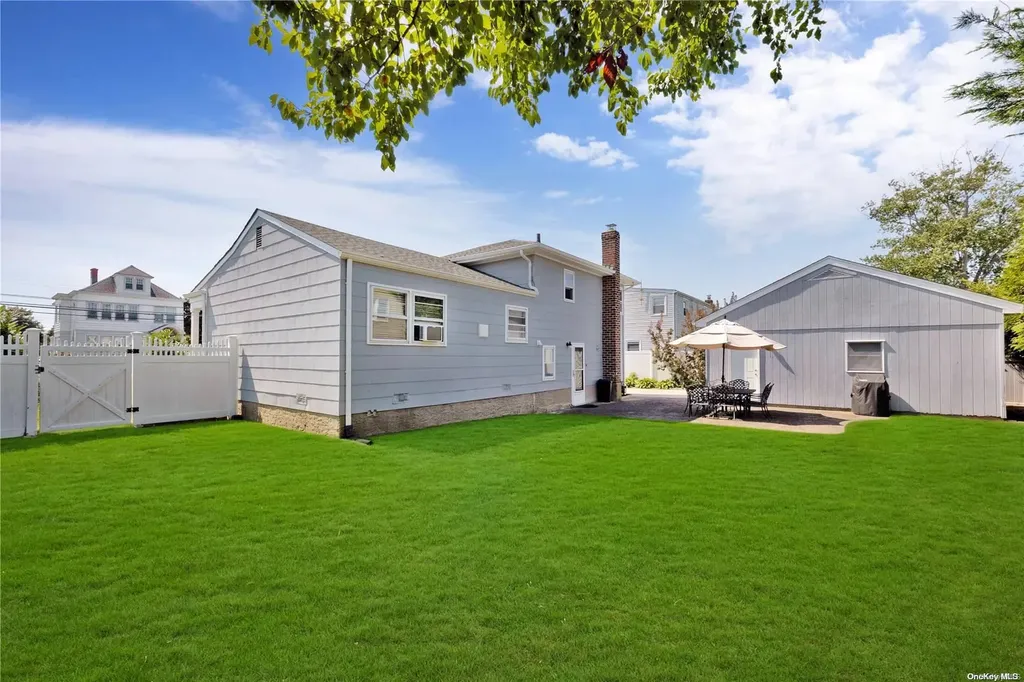244 Weidner Avenue Oceanside NY 11572