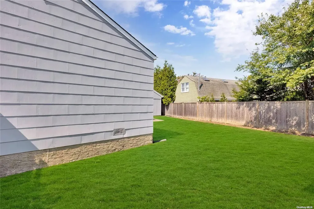 244 Weidner Avenue Oceanside NY 11572