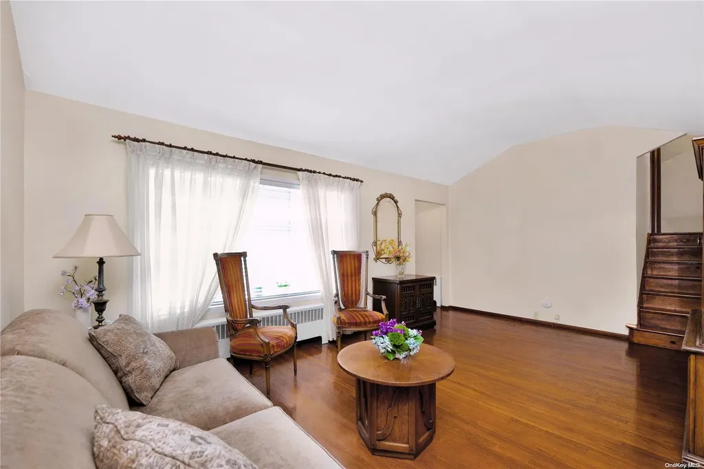244 Weidner Avenue Oceanside NY 11572