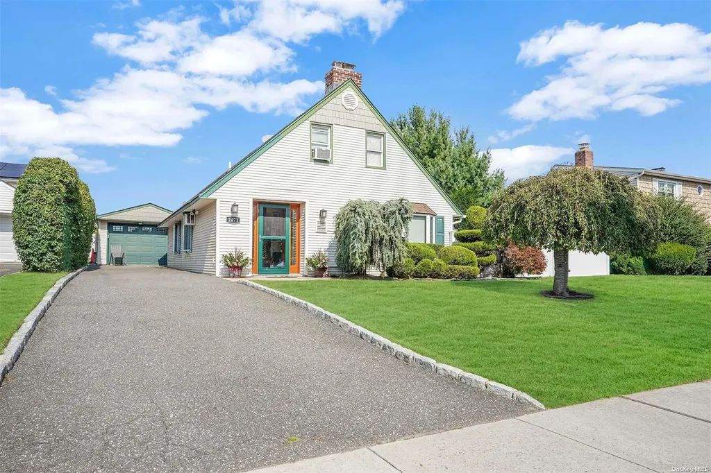 2471 Marshall Drive East Meadow NY 11554