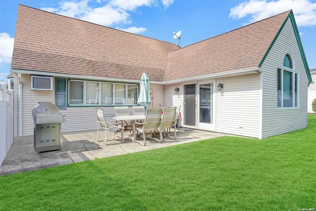2471 Marshall Drive East Meadow NY 11554