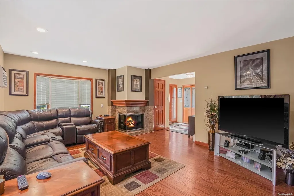 2471 Marshall Drive East Meadow NY 11554