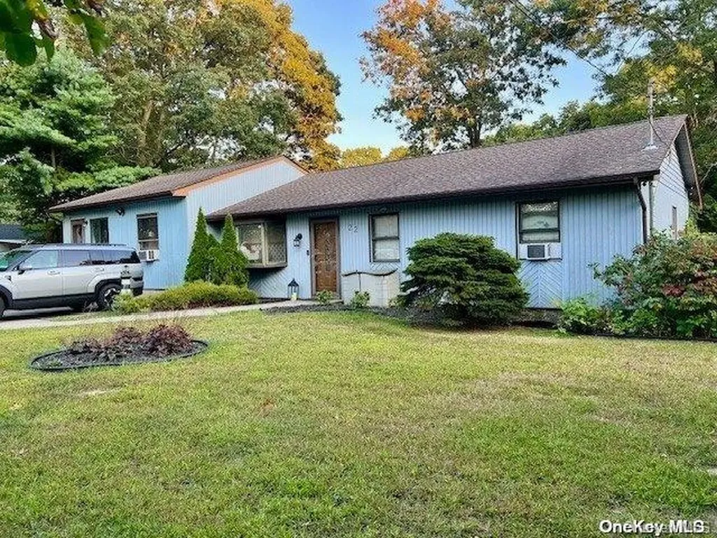 22 Peeker Avenue Mastic Beach NY 11951