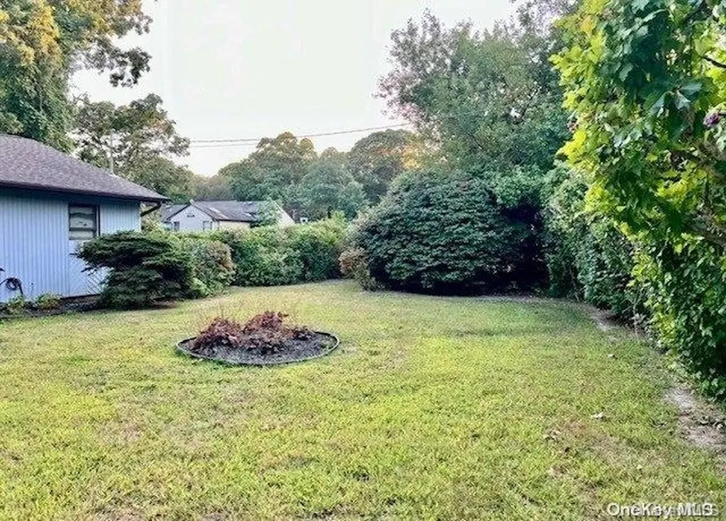 22 Peeker Avenue Mastic Beach NY 11951