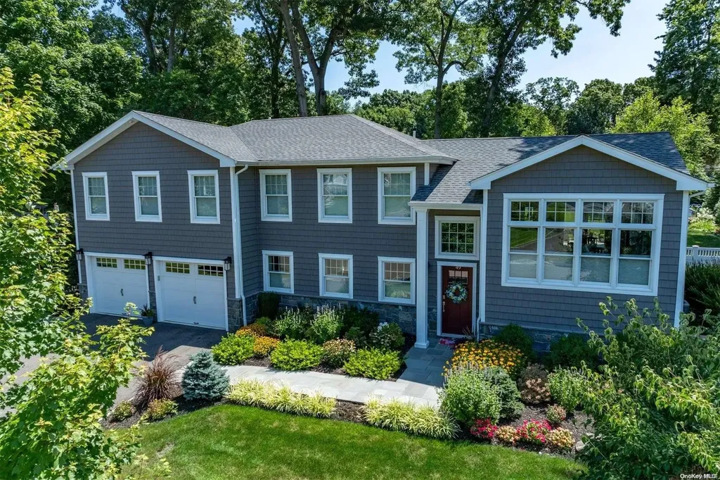 49 Viola Drive Glen Cove NY 11542