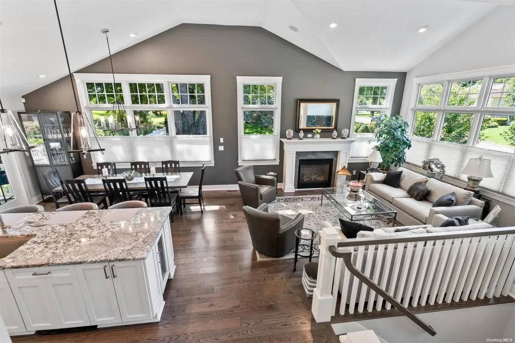 49 Viola Drive Glen Cove NY 11542