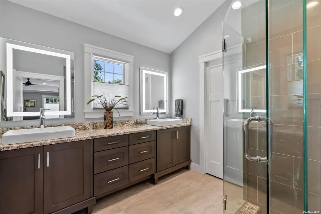 49 Viola Drive Glen Cove NY 11542