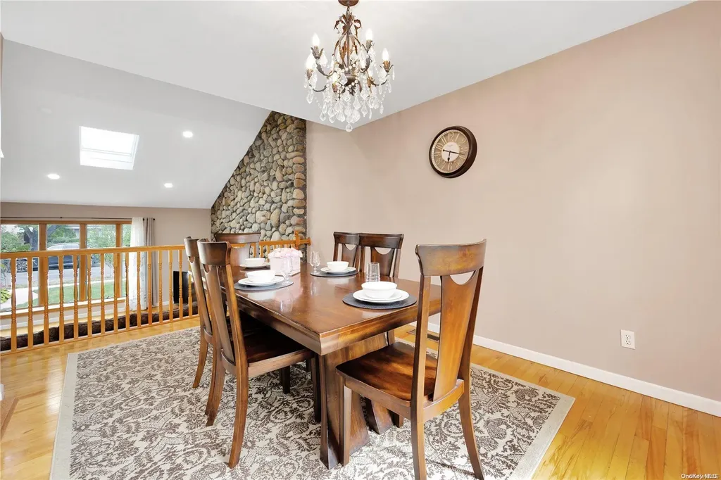 14 Sutton Lane Hewlett NY 11557