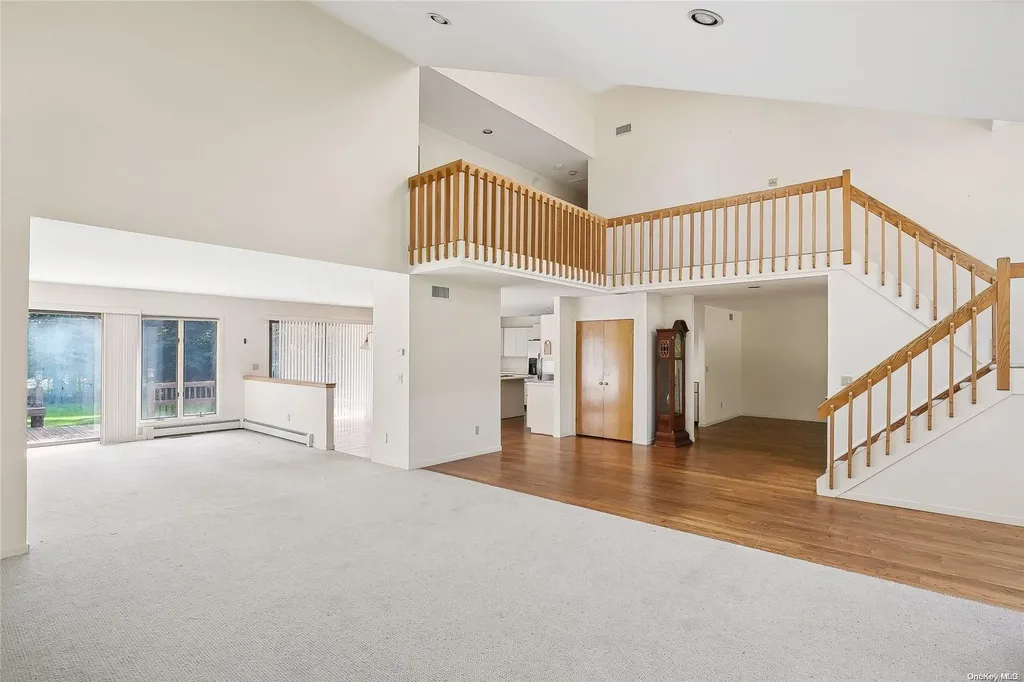 328 Edgewood Avenue Smithtown NY 11787