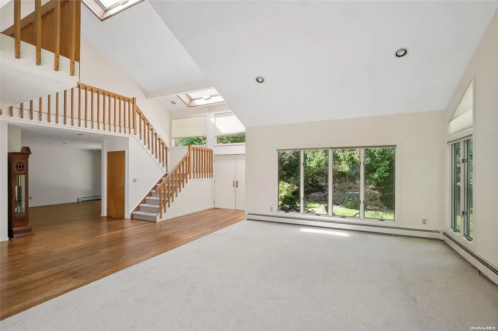 328 Edgewood Avenue Smithtown NY 11787