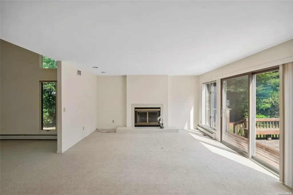 328 Edgewood Avenue Smithtown NY 11787