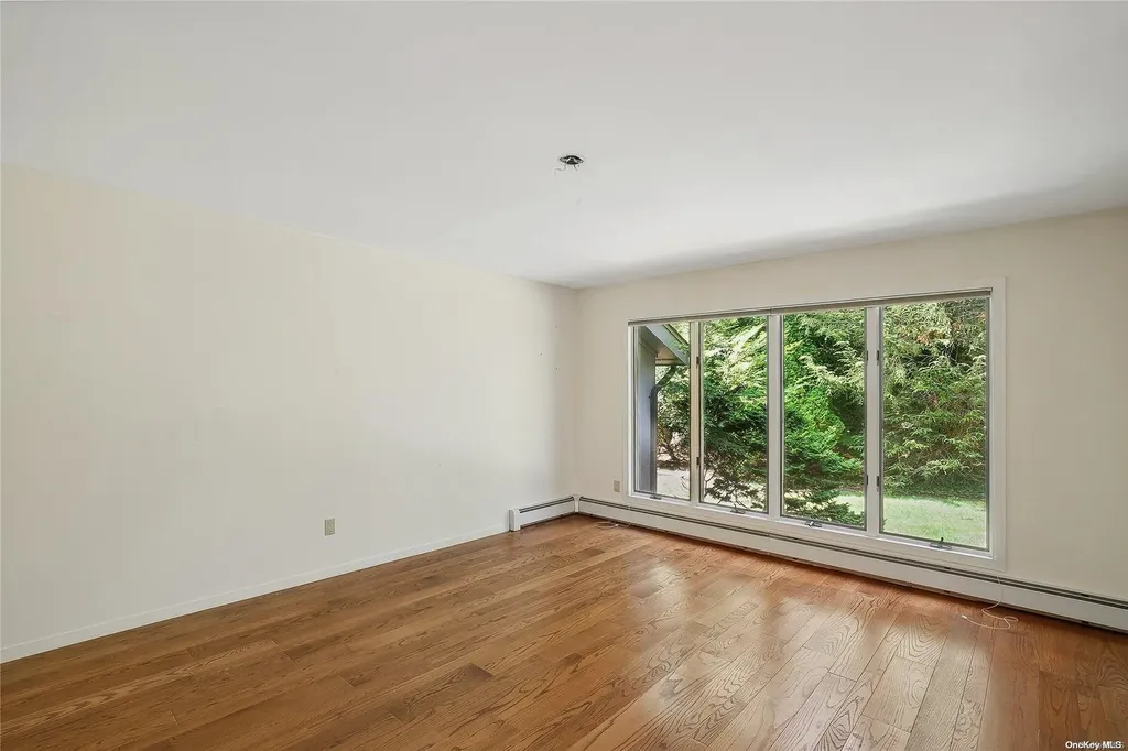 328 Edgewood Avenue Smithtown NY 11787