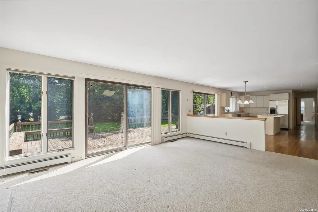 328 Edgewood Avenue Smithtown NY 11787