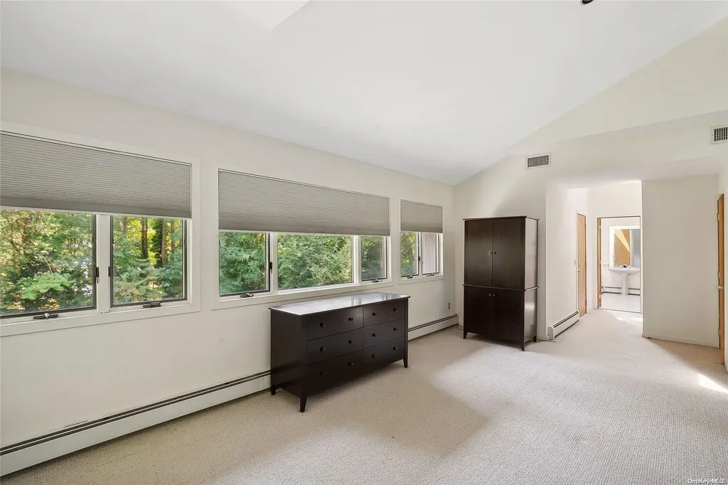 328 Edgewood Avenue Smithtown NY 11787