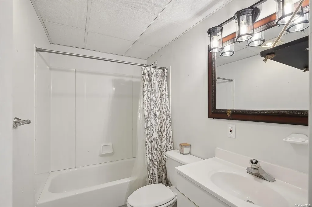 328 Edgewood Avenue Smithtown NY 11787