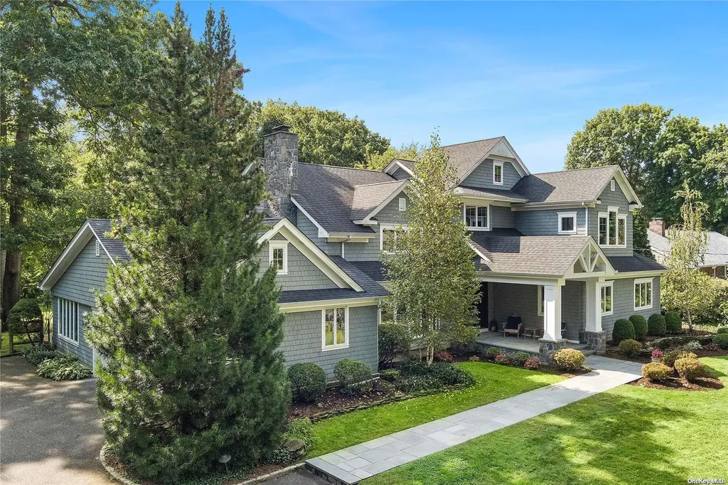 6 Ridgeview Lane Huntington NY 11743
